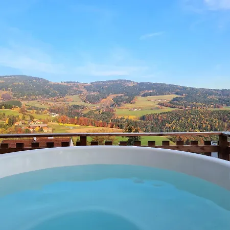 Bergchalet Am Waldrand - Pool, Sauna & Kamin