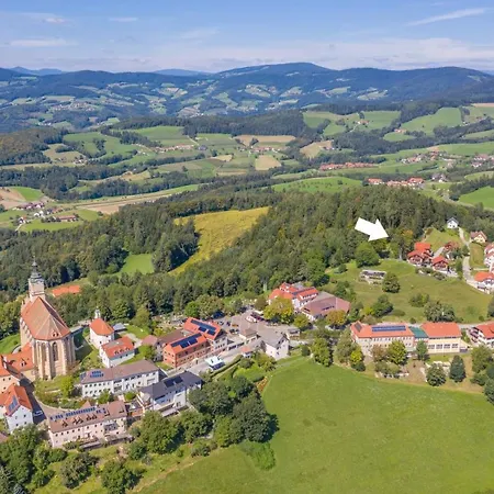 Bergchalet Mit Wellness-oase, Pur *