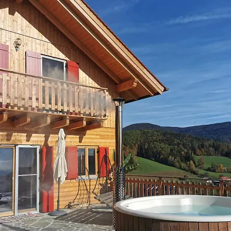 Bergchalet Mit Wellness-oase, Pur