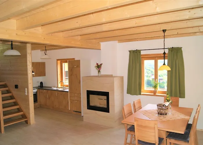 Chalet Bergchalet Mit Wellness-oase, Pur